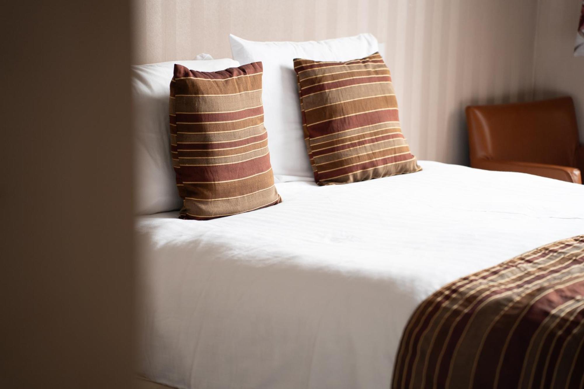 The Fenwick Hotel Kilmarnock Extérieur photo